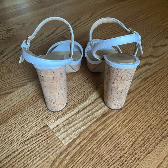 MICHAEL Michael Kors Minnie Platform Heels in size 7.5. - Picture 8 of 10